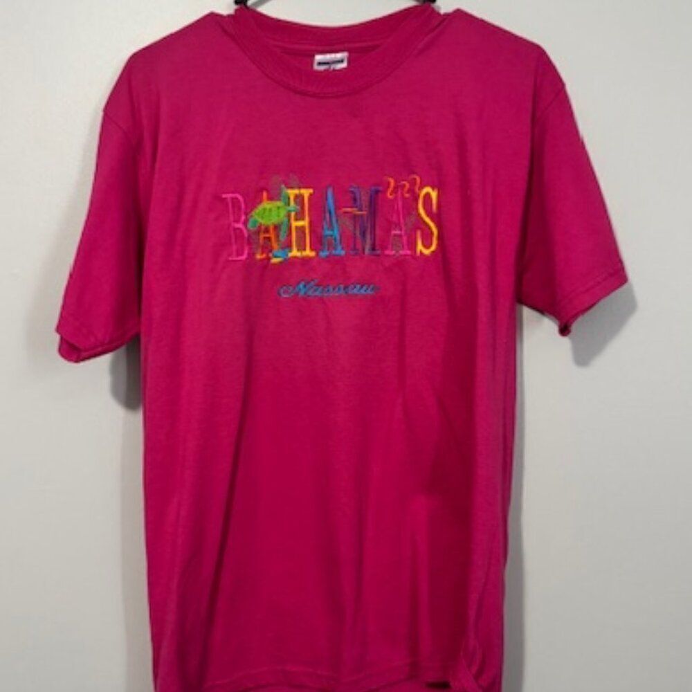 USED Woman's Jerzees Nassau Bahamas Short Sleeve T Shirt Color Dark Pink Size M